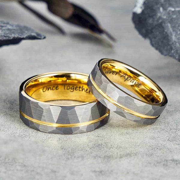 Anillo Martillado de Tungsteno - Corona