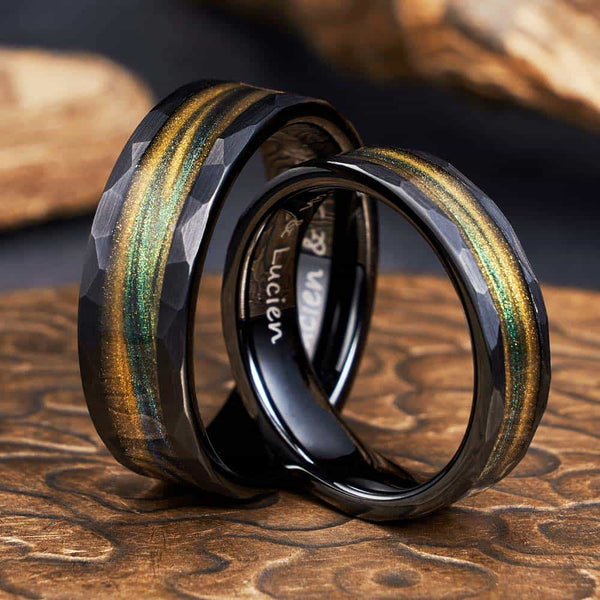 Anillo de Tungsteno Facetado Negro con Arena Fluida - Río Estelar