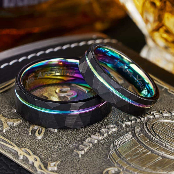 Anillo Arcoíris de Tungsteno Martillado - Arco de Luz
