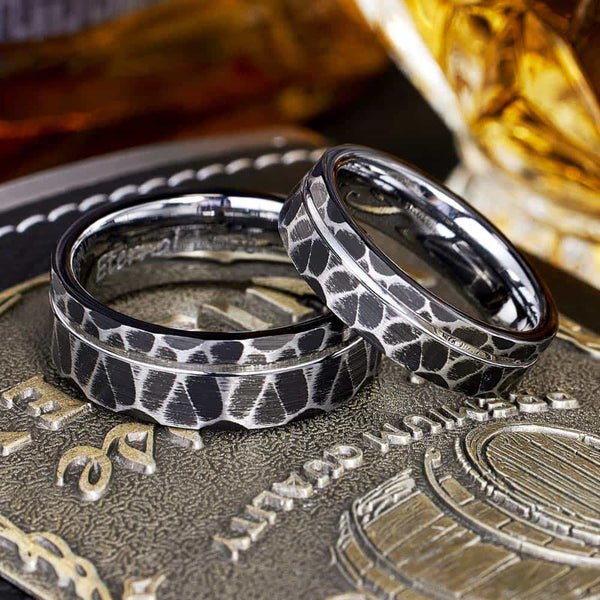 Anillo de Tungsteno Martillado Negro Personalizados - Vacío