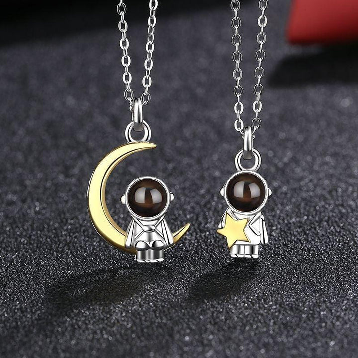 Collar Proyección Foto Personalizado - Astronauta y Estrella Luna - Remigifts
